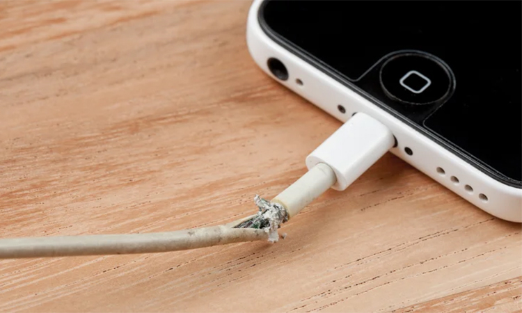 Why does the iPhone charging cable break easily?
