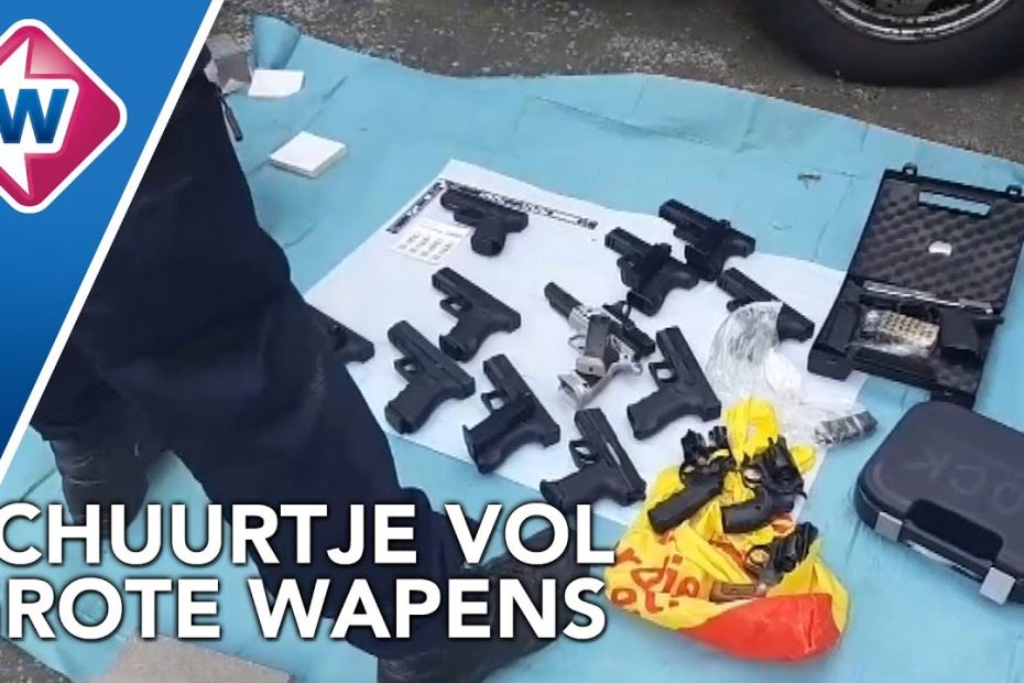 Bazooka's en scherpschuttergeweren in schuurtje in Alphen aan den Rijn -OMROEP WEST