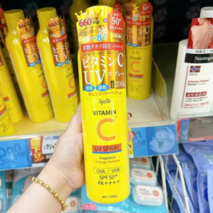 Xịt chống nắng Ajuste UV spray Vitamin C - Nhật bản